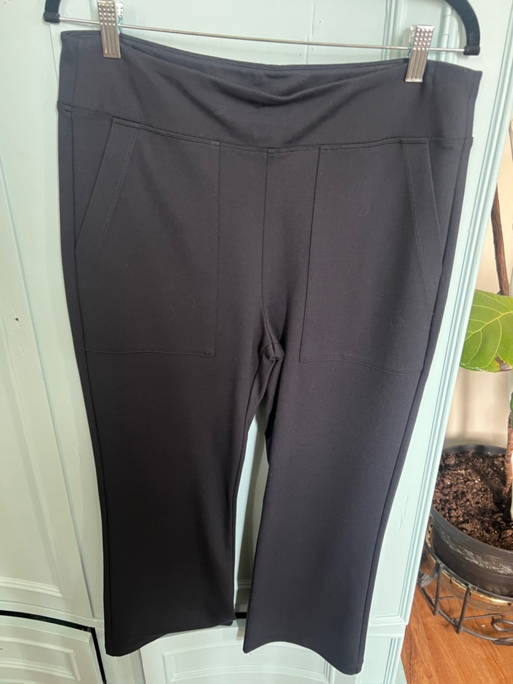 CAbi Navy Cropped Pull-On Wide-Leg Pants